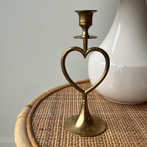 Vintage Brass Heart Candle Holder Decor - Picture 15 of 15